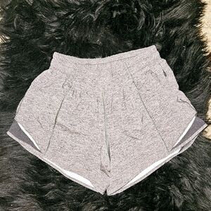 Lululemon Hotty Hot Short 4" in Heather Lux Multi Black